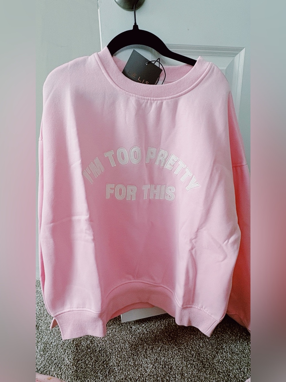 Le Lis Light Pink Graphic Crewneck Sweatshirt